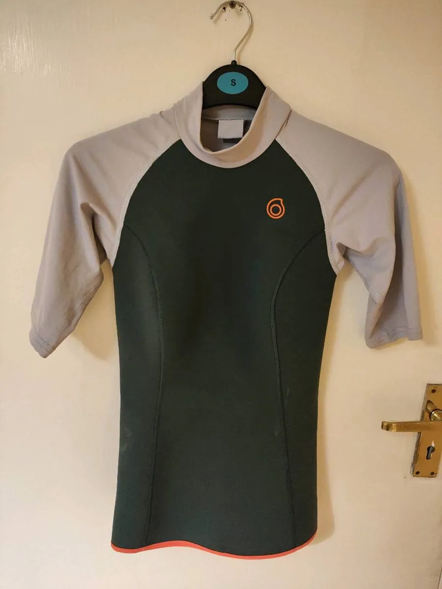 Men’s Sports/Water Top – Decathlon (Size S) - Image 3