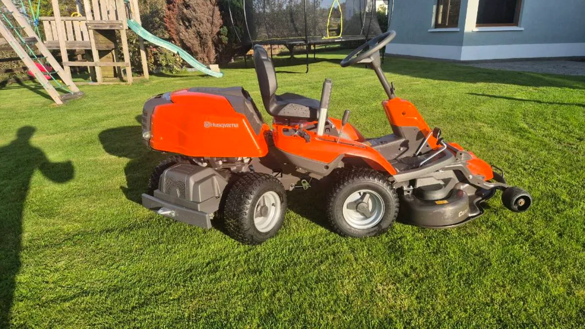Husqvarna R214TC Ride-On Mower – Low Hours (45) - Image 4