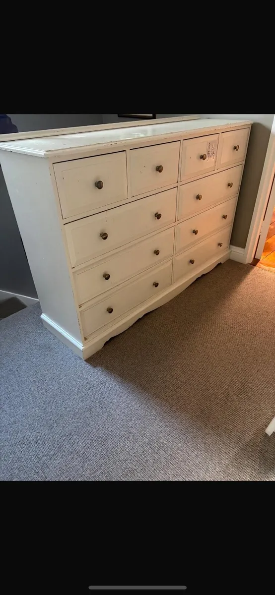 Chest of drawers - Image 2