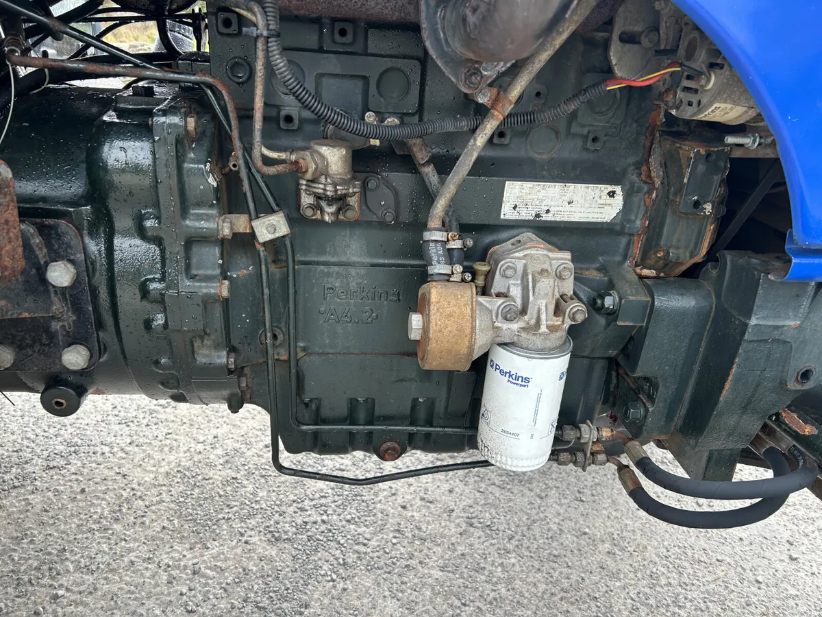 2004 Farmtrac 70 2wd - Image 4