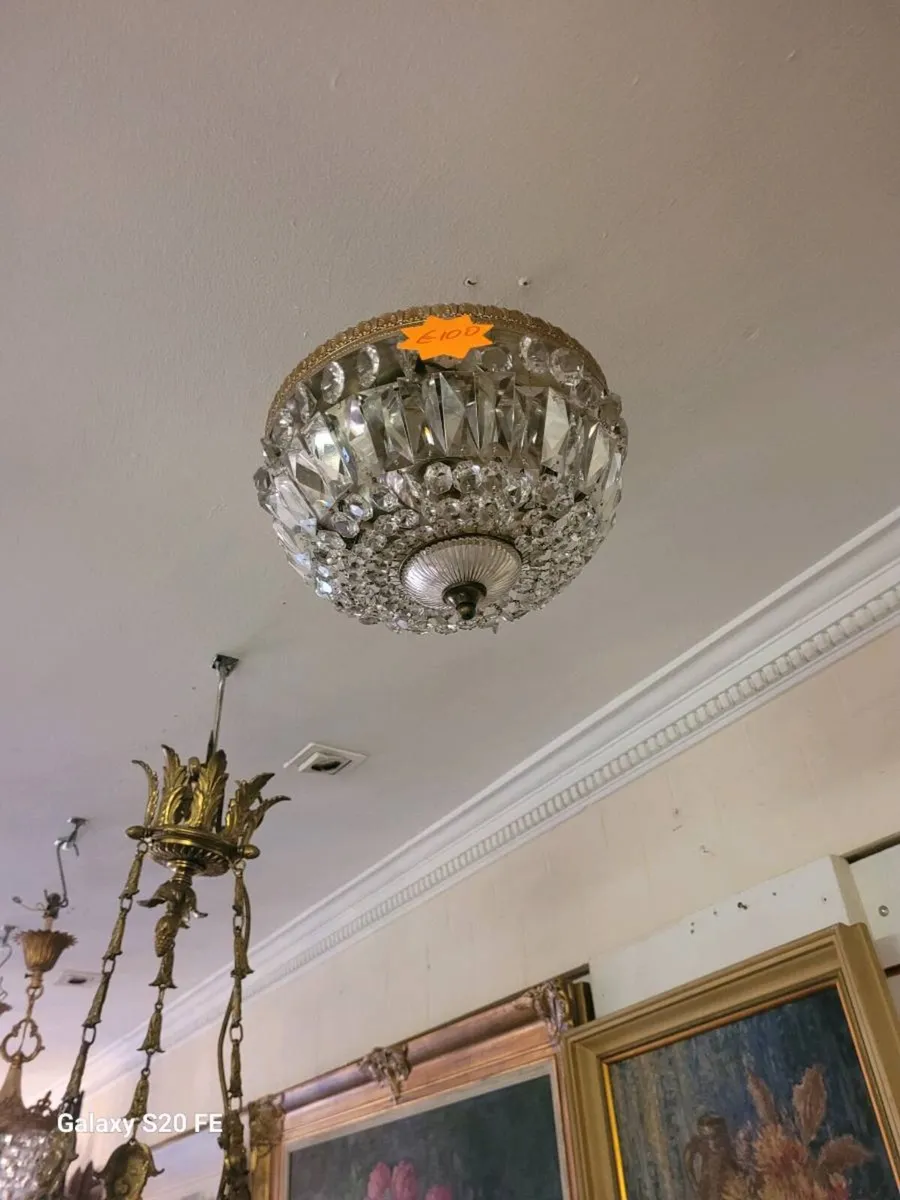 8 French chandaliers and ceiling lights 120eu each - Image 3