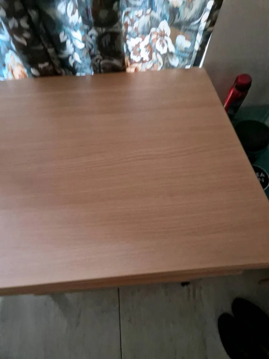 Computer desk - Image 3