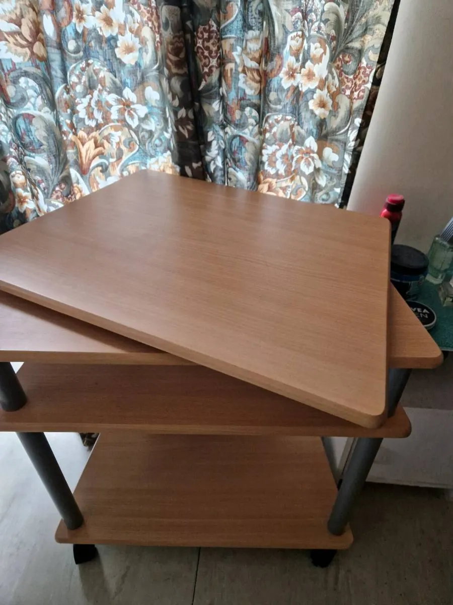 Computer desk - Image 4