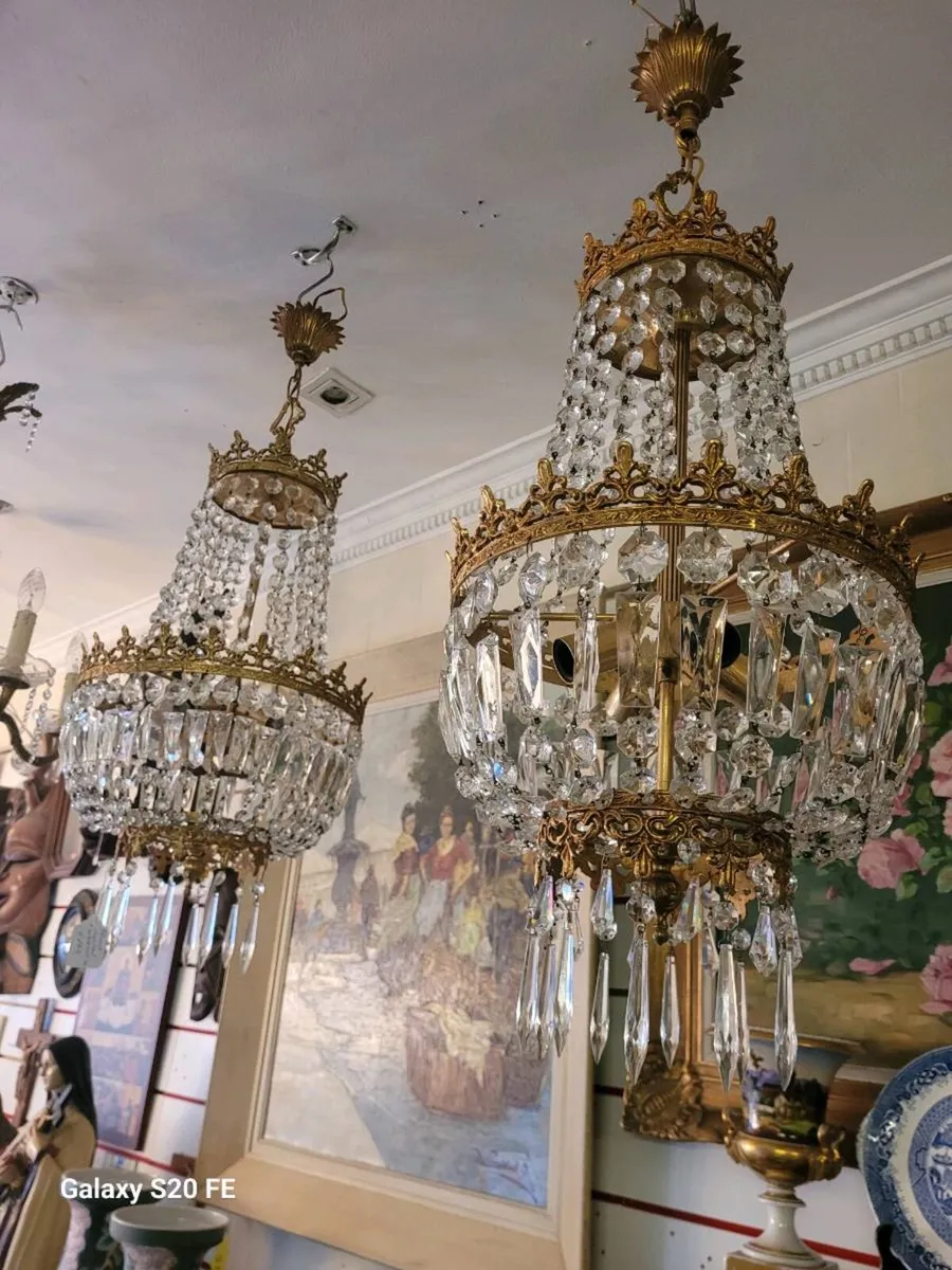2 French crystal chandaliers 175 each - Image 3
