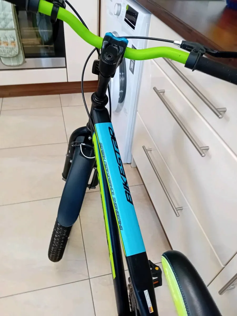 BOYS BICYCLE 24 INCH WHEELS - Image 2