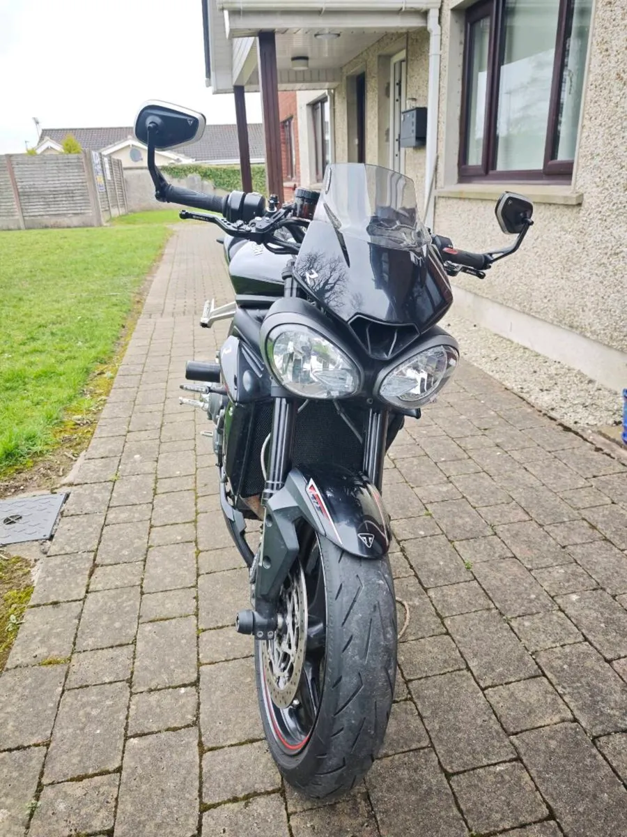 Triumph Street Triple 765 R - Image 2