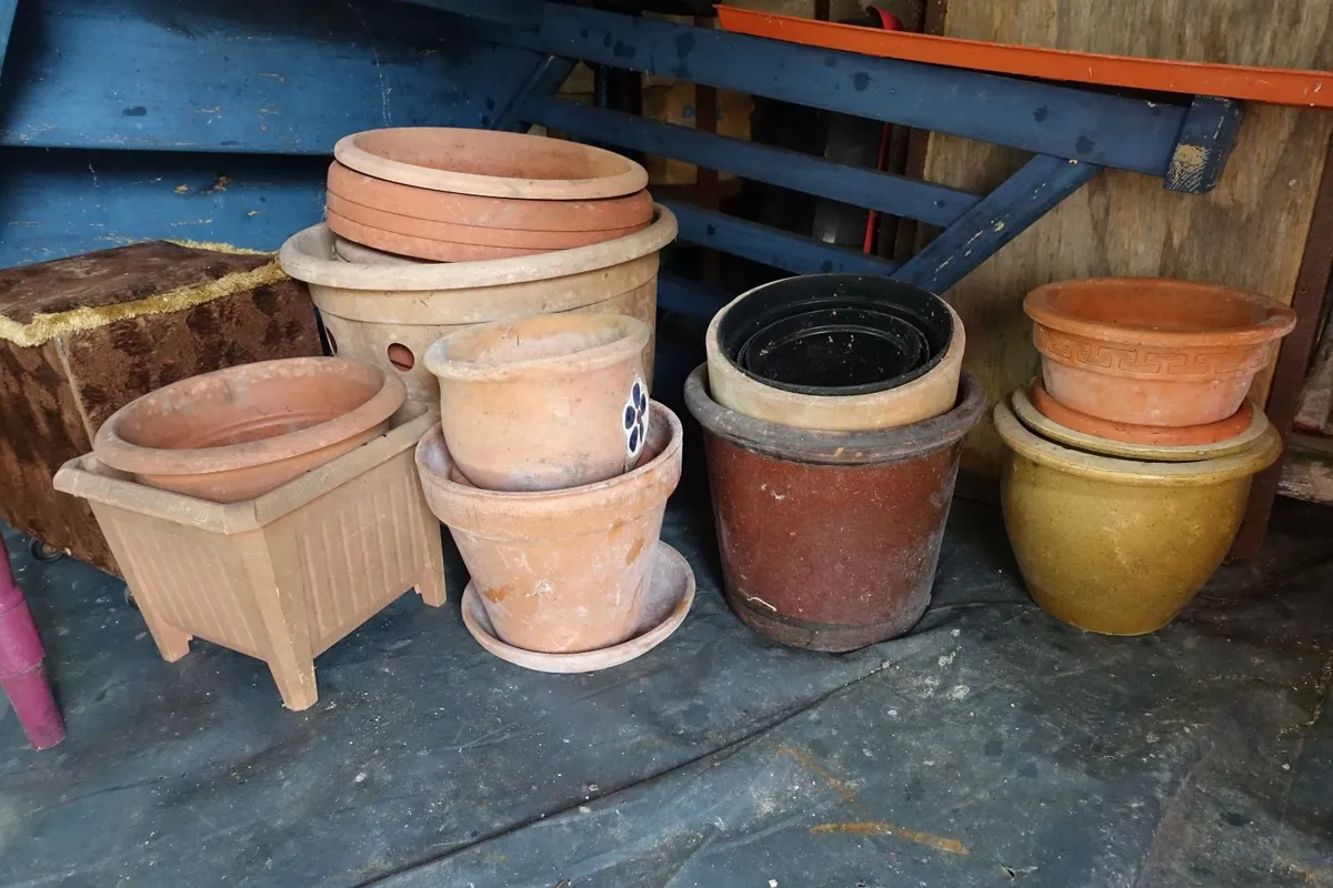 pots