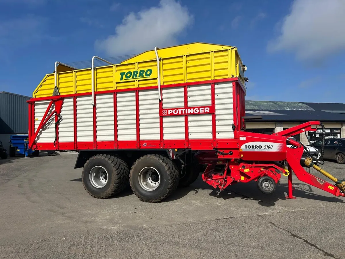 2015 Pottinger Torro 5100 Silage Wagon - Image 1