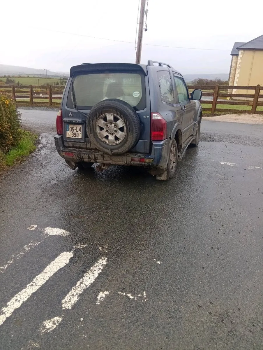 Mitsubishi pajero - Image 3