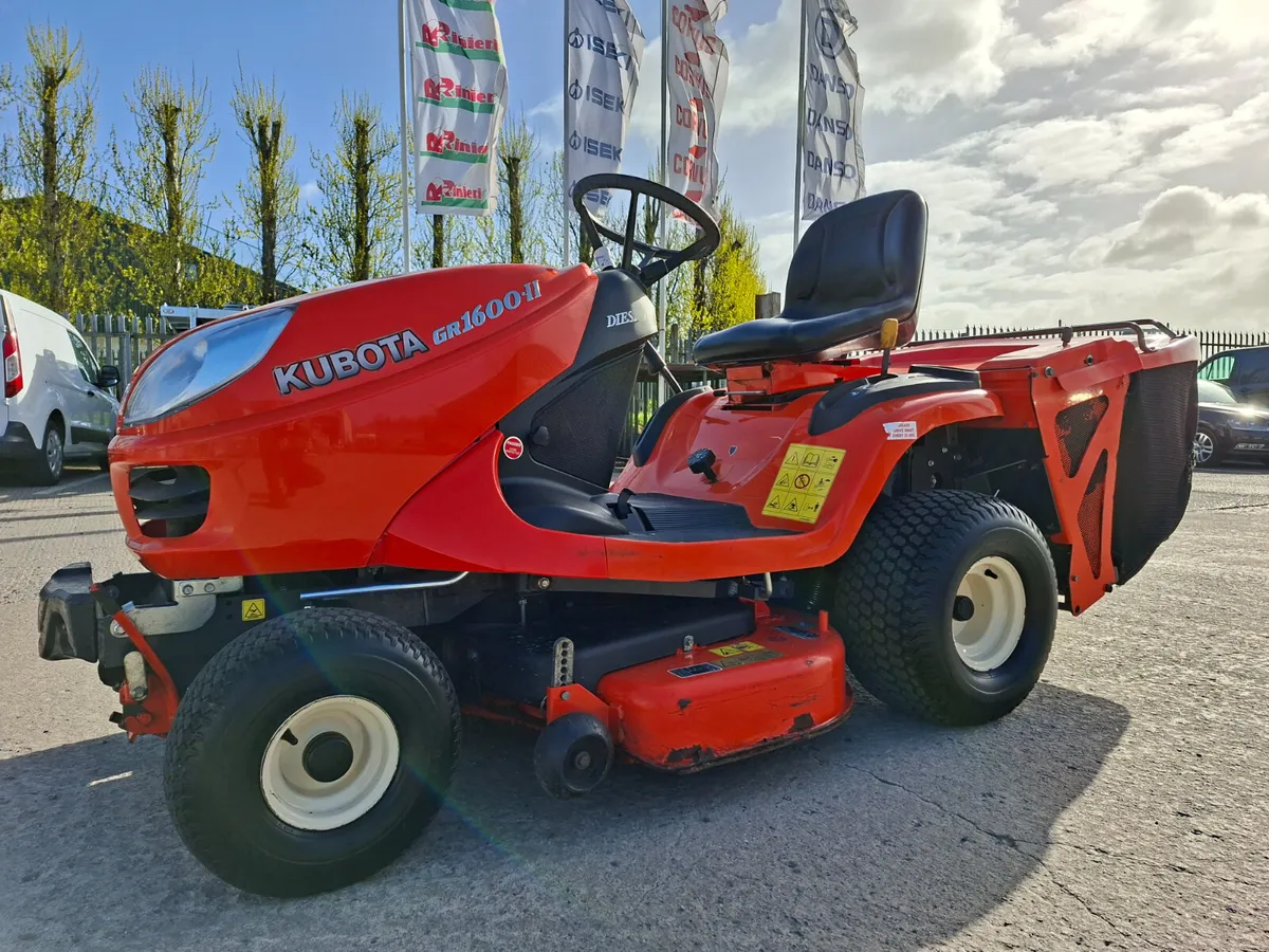 Kubota GR1600 ride on mower - Image 2