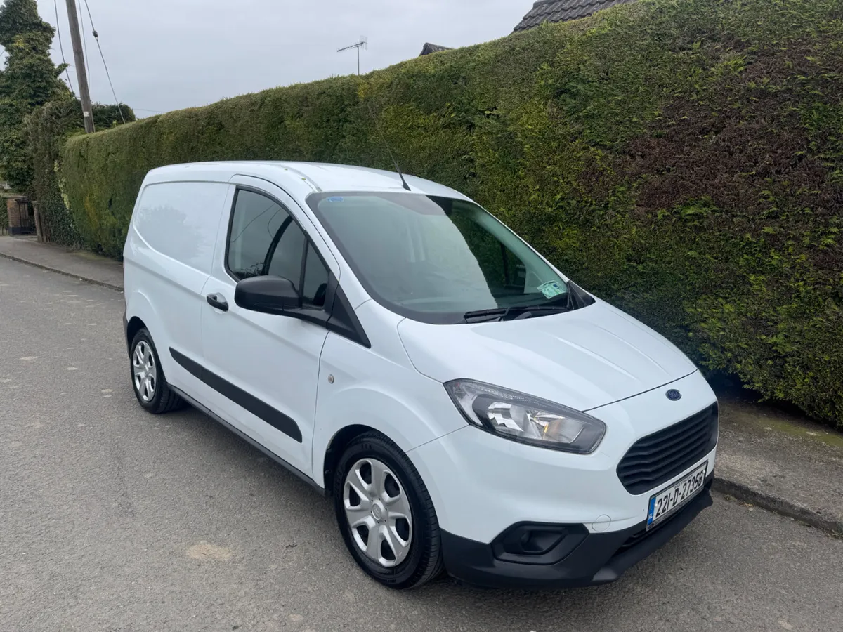 Ford Transit Courier trend model low mileage - Image 1