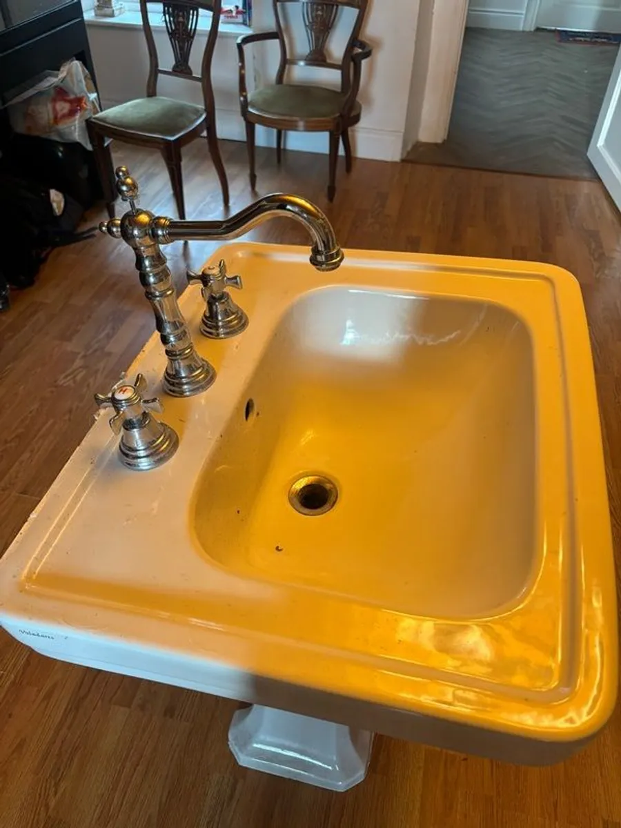 unusual bathroom sink/ hand basin - Image 3