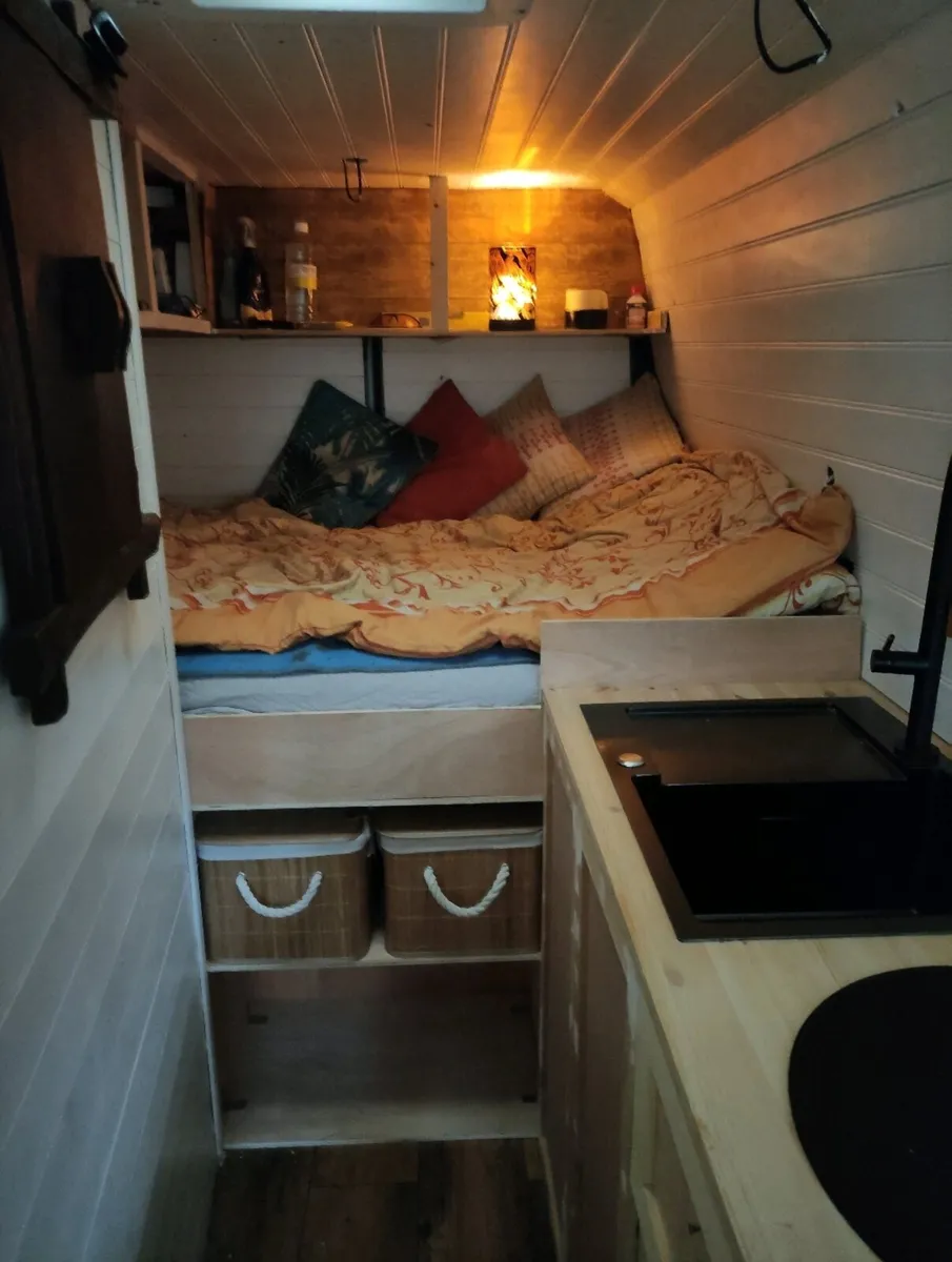 Iveco Daily Camper Van - Image 4