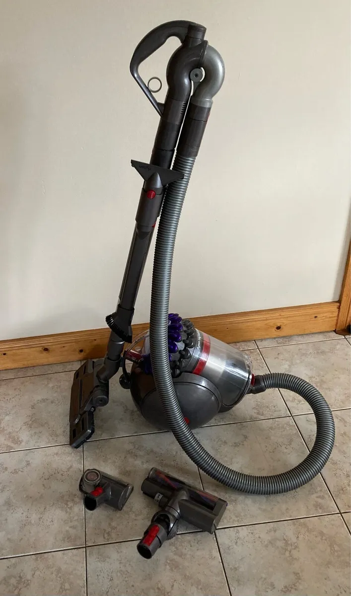 Dyson vacuum cleaner / hoover - Image 2