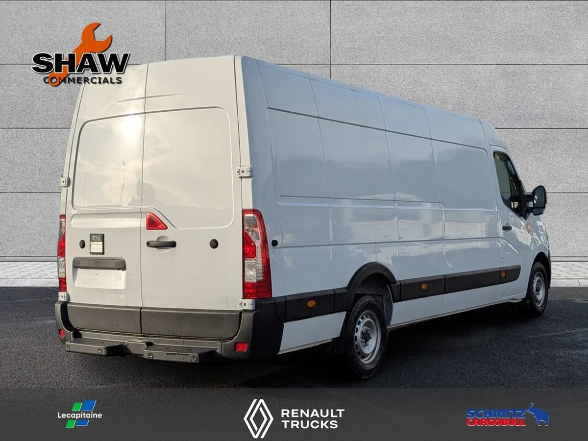 New Renault Master L4H2 Single Wheel - Image 3