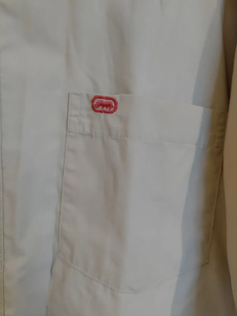 Marc Ecko Unltd S/S shirt L - Image 4