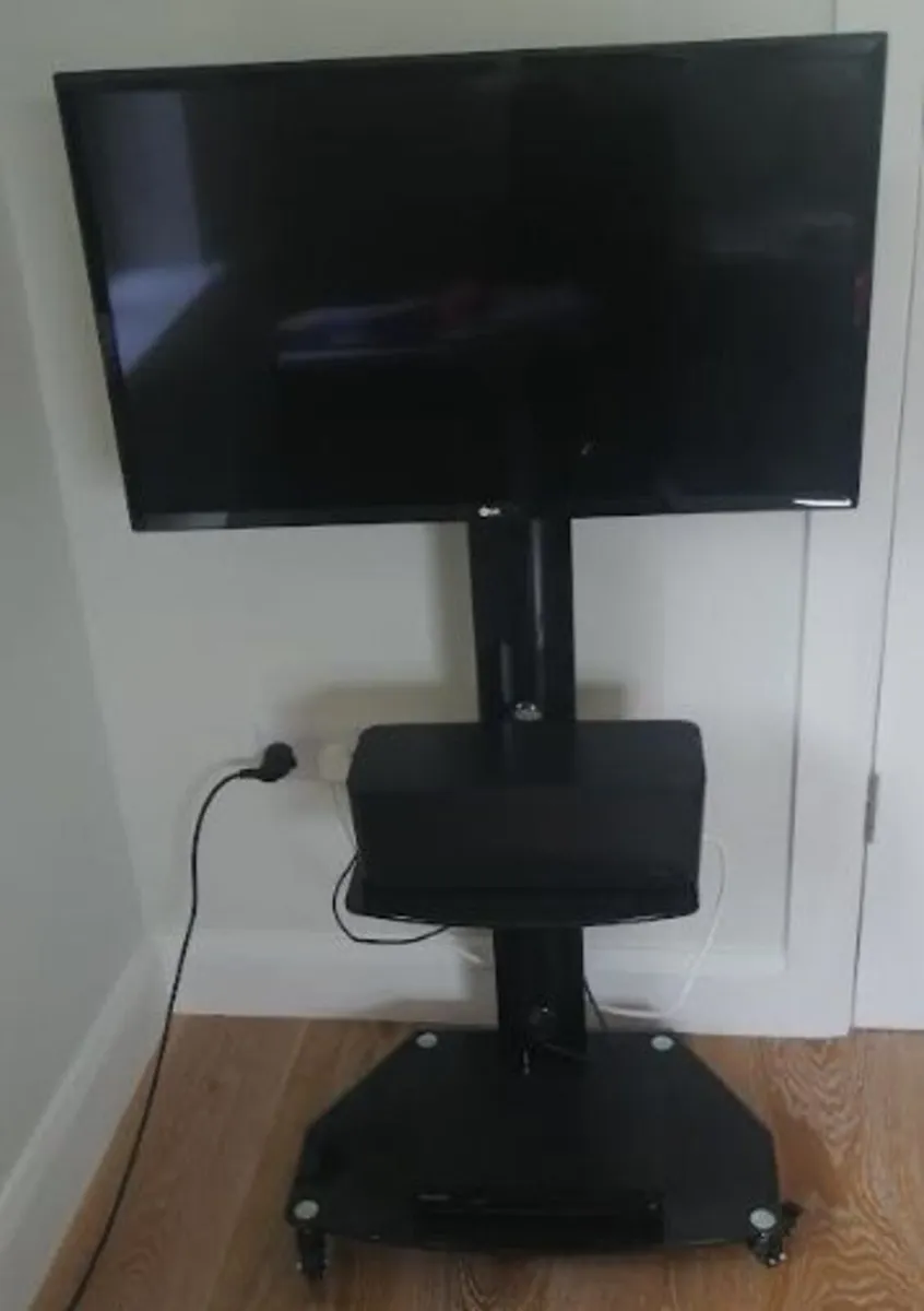 TV, With Stand & DVD Player - Image 1