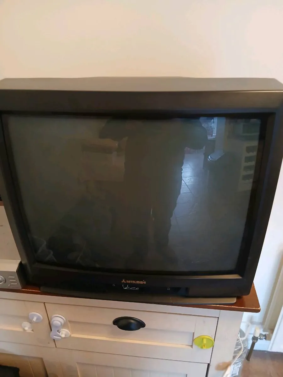 Mitsibushi 21" crt tv - Image 1