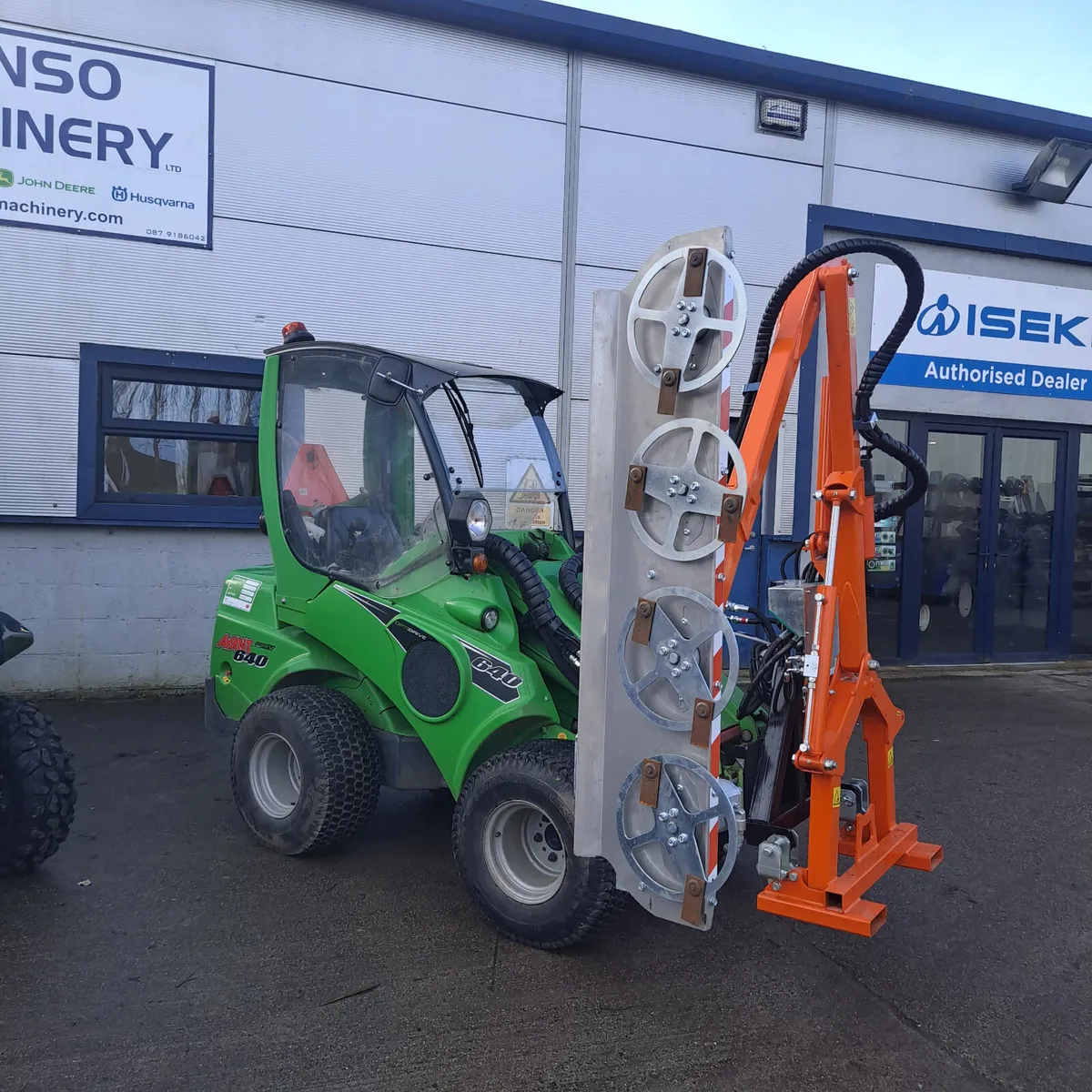 Rinieri BRMC 4 Rotor hedge trimmer - Image 3