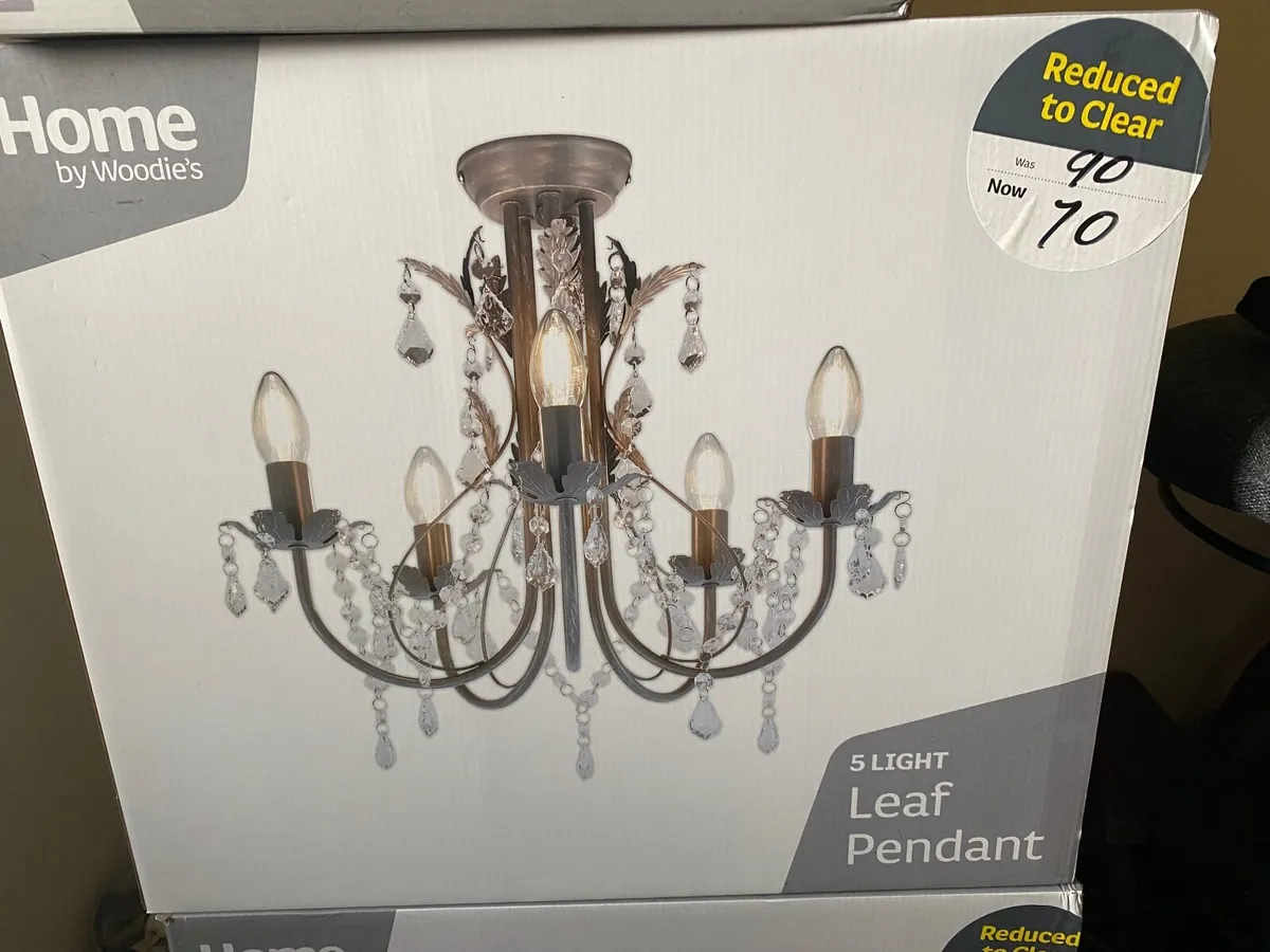 Light fixtures - Image 1