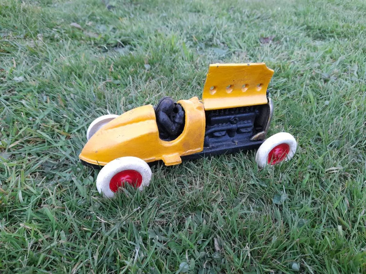 Cast Iron Racing Car - Image 2