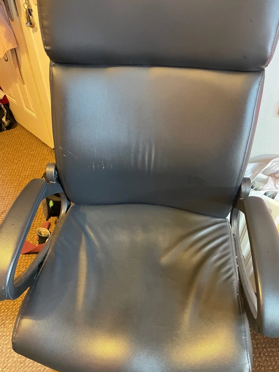 Desk chair - Image 3