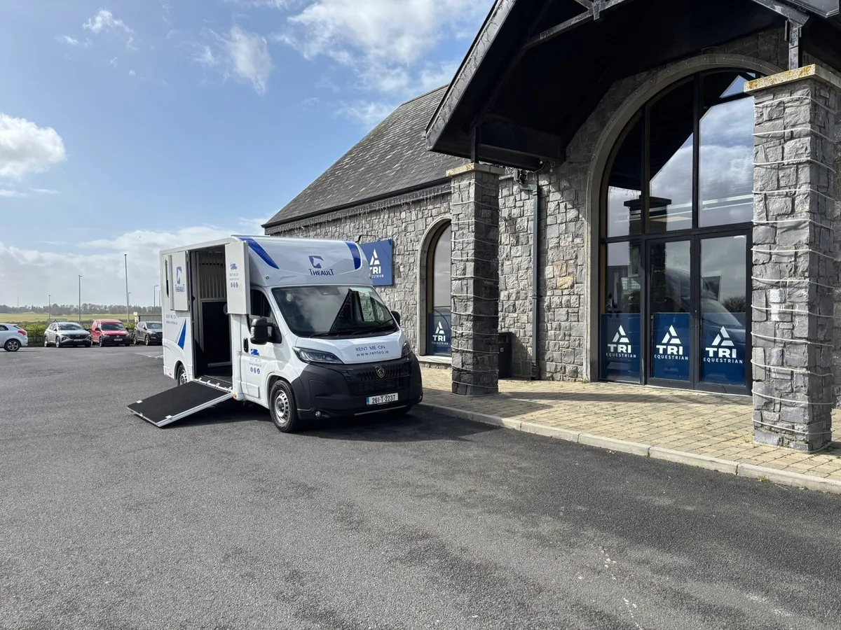 2-Horsebox Rental - Image 3