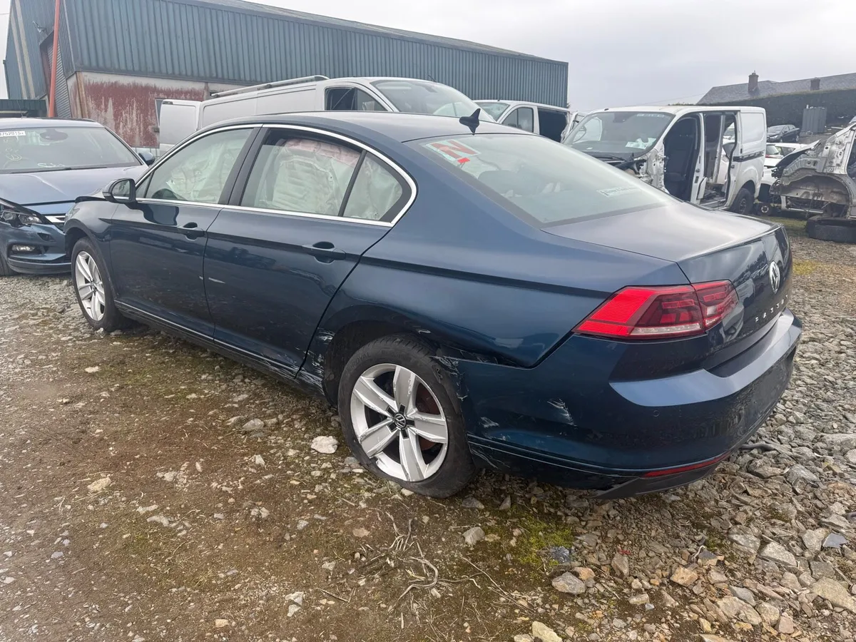 2020 VW Passat for breaking - Image 3