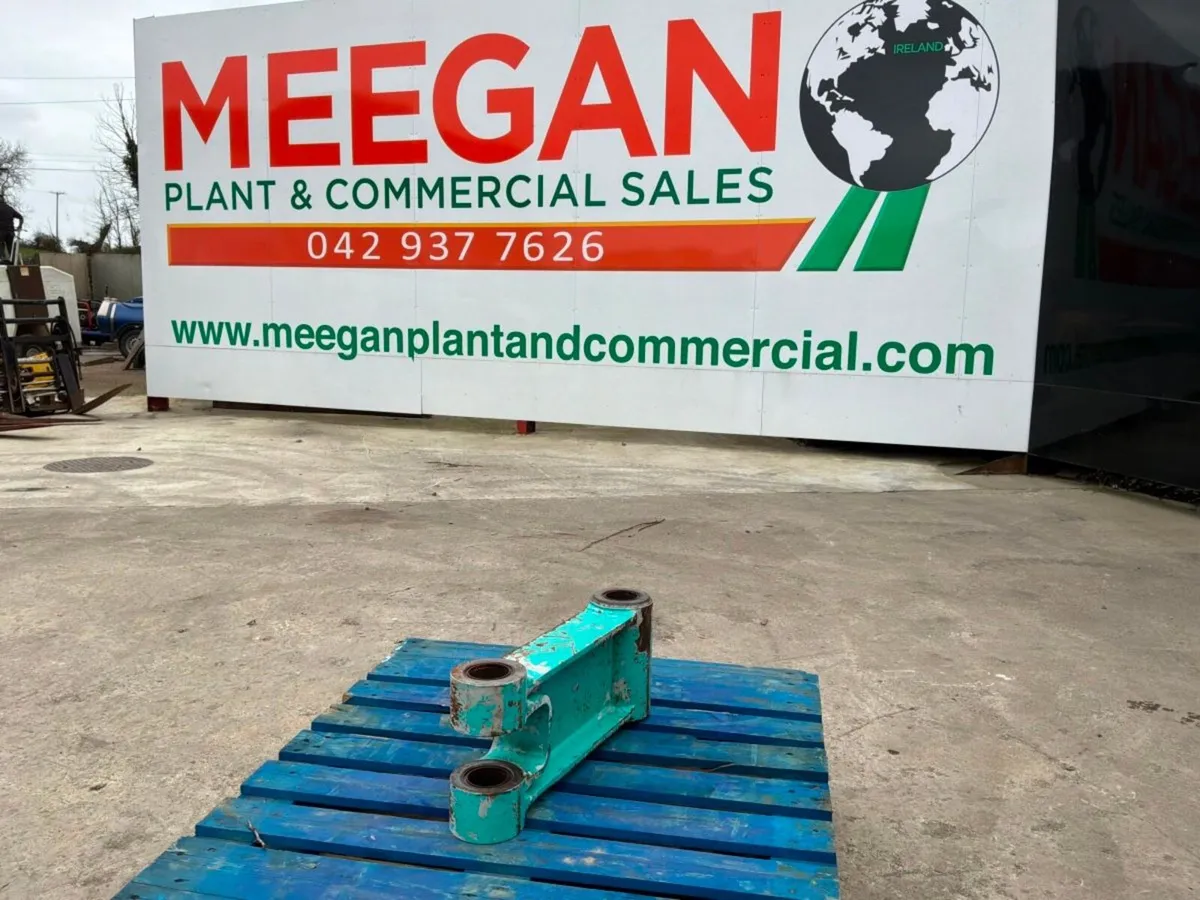 KOBELCO BUCKET LINK...65mm PINS......165a. - Image 2