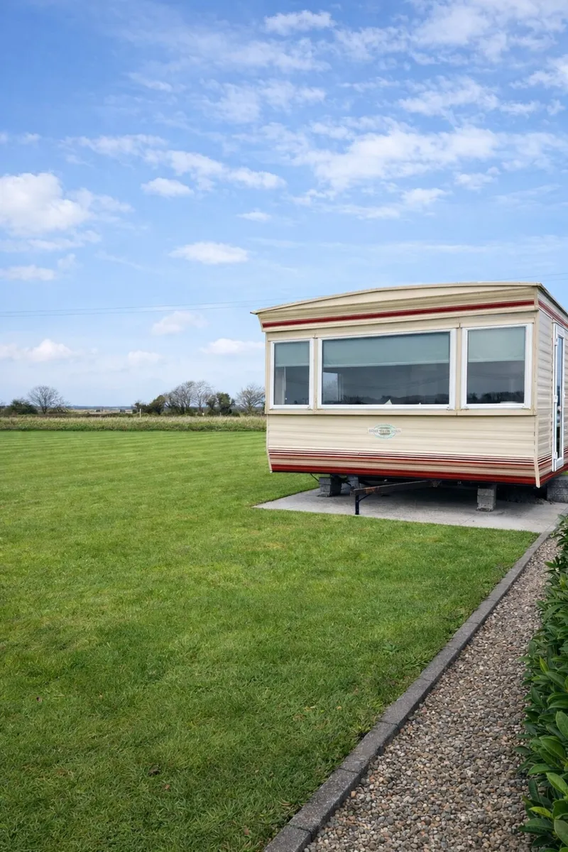 Mobile home - Image 1