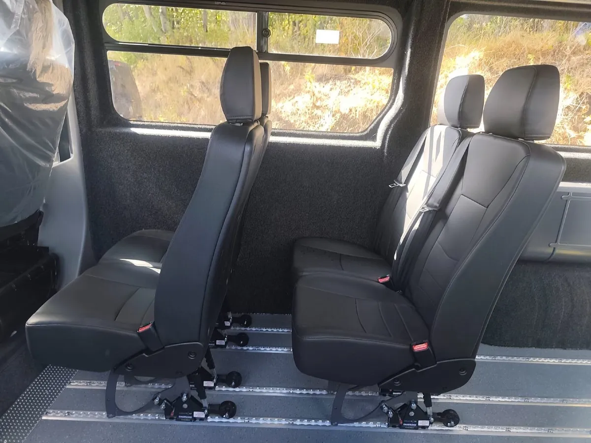 ELECTRIC  Renault Master Wheelchair Accessible Bus - Image 4