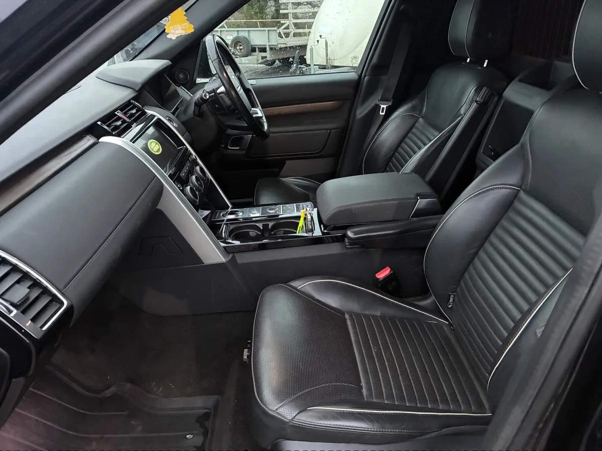 Land Rover Discovery 2020 - Image 2