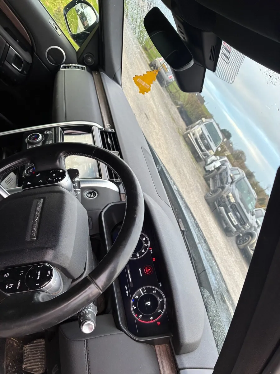 Land Rover Discovery 2020 - Image 4