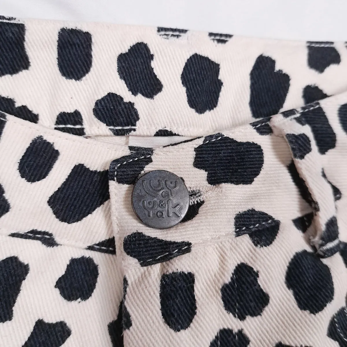 Lucy & Yak Cream Black Mom Jeans W24R/6UK/34EU - Image 3