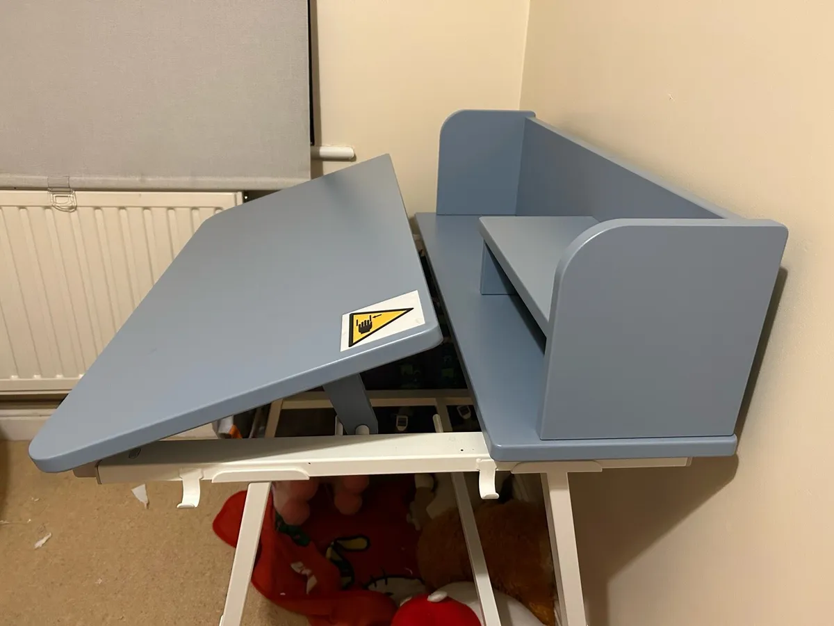 IKEA Piplarka desk, tiltable - Image 2