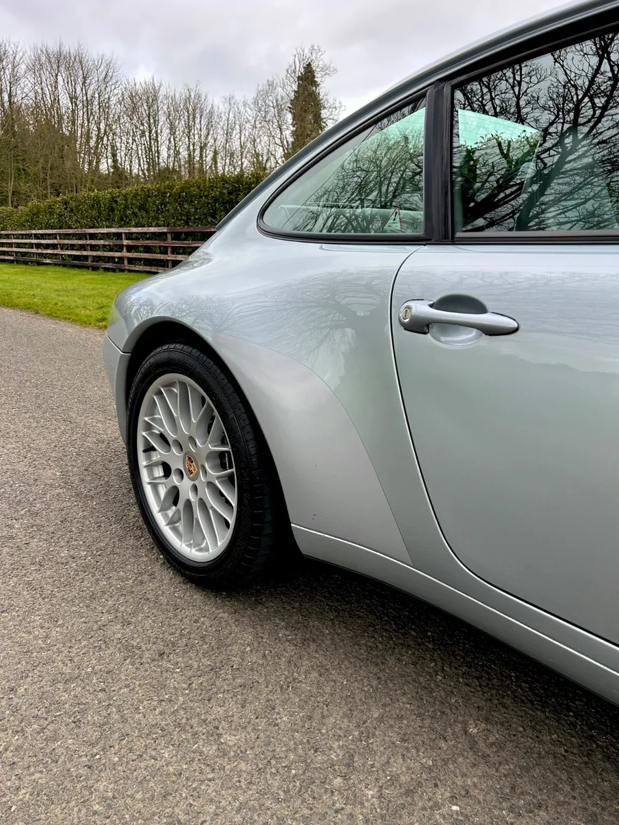 Porsche 911 (993 Carrera Manual) Only 74k miles - Image 4
