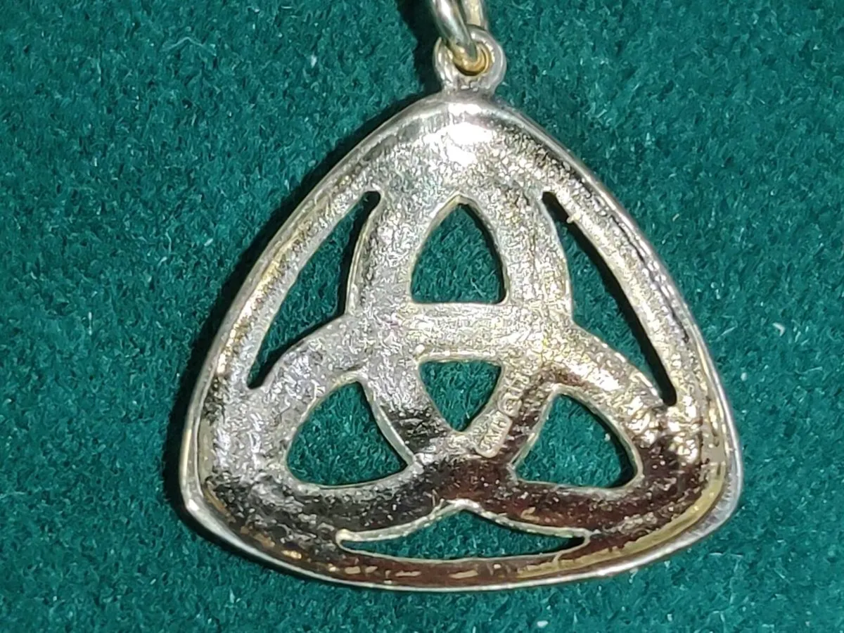 CELTIC KELLS BELCHER, 9CT Gold 18"Necklace & Cert - Image 4