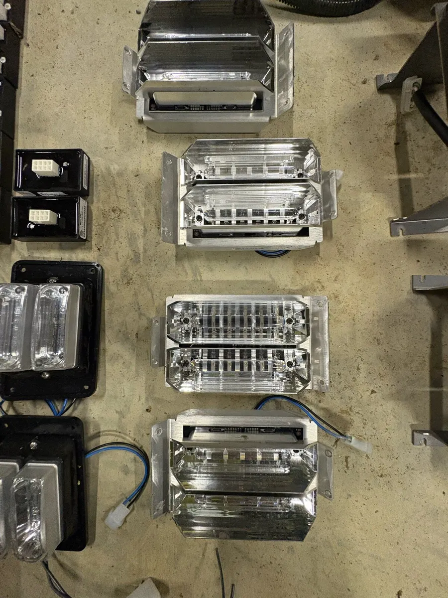 Whelen LED Emergency Lights- Ex Ambulance - Image 4