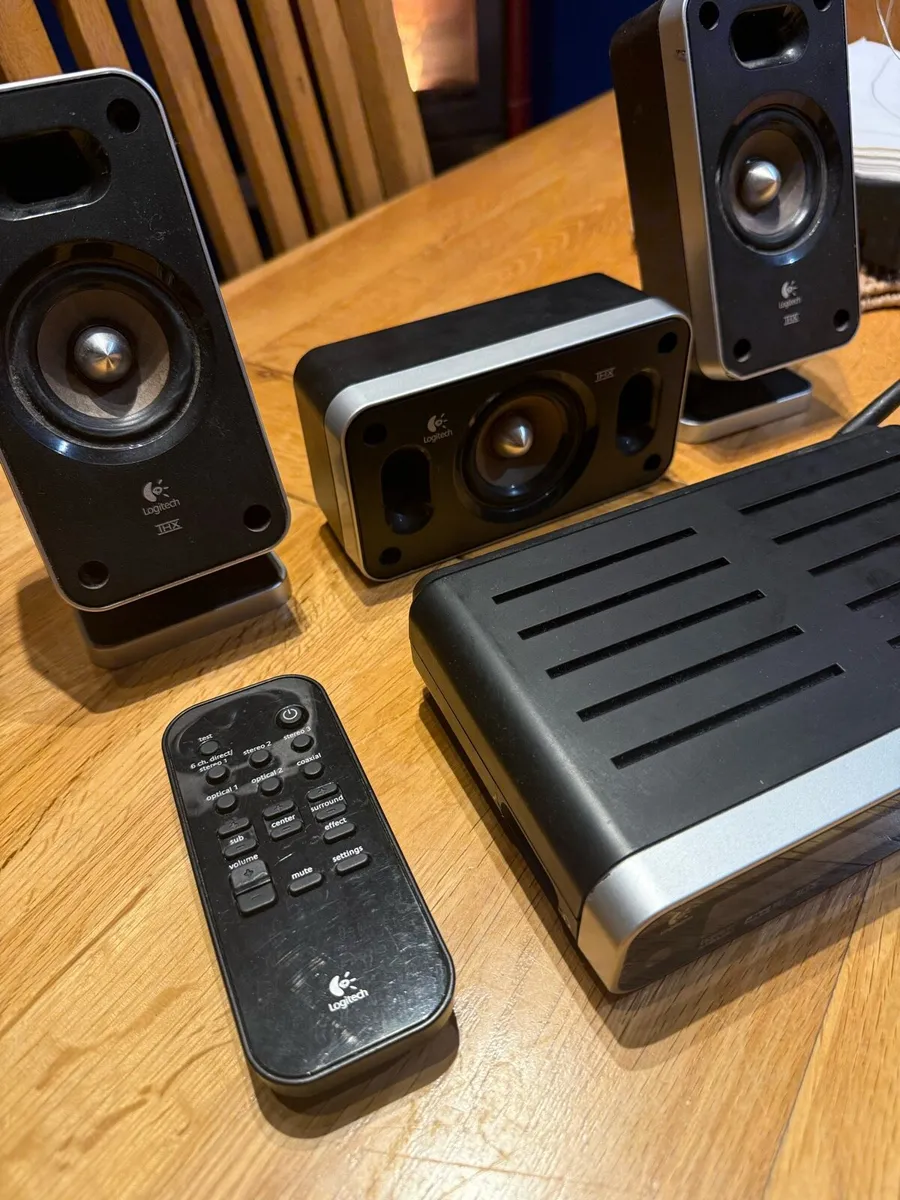 Logitech subwoofer and speaker - Image 2