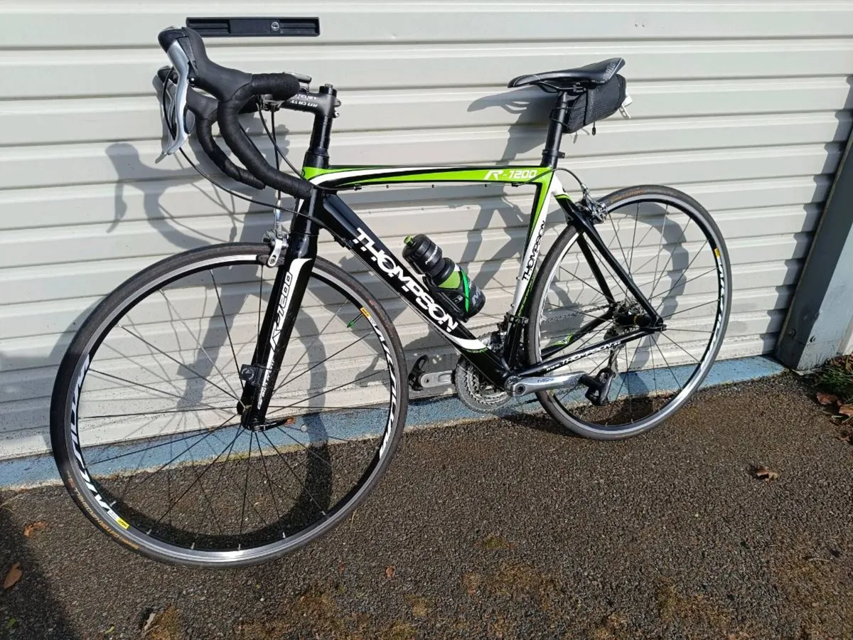 Thompson R7200 road bike - Image 1