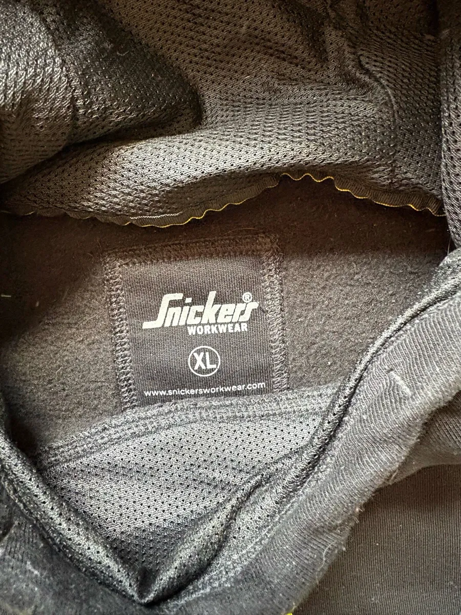 Snickers hoodie - Image 2