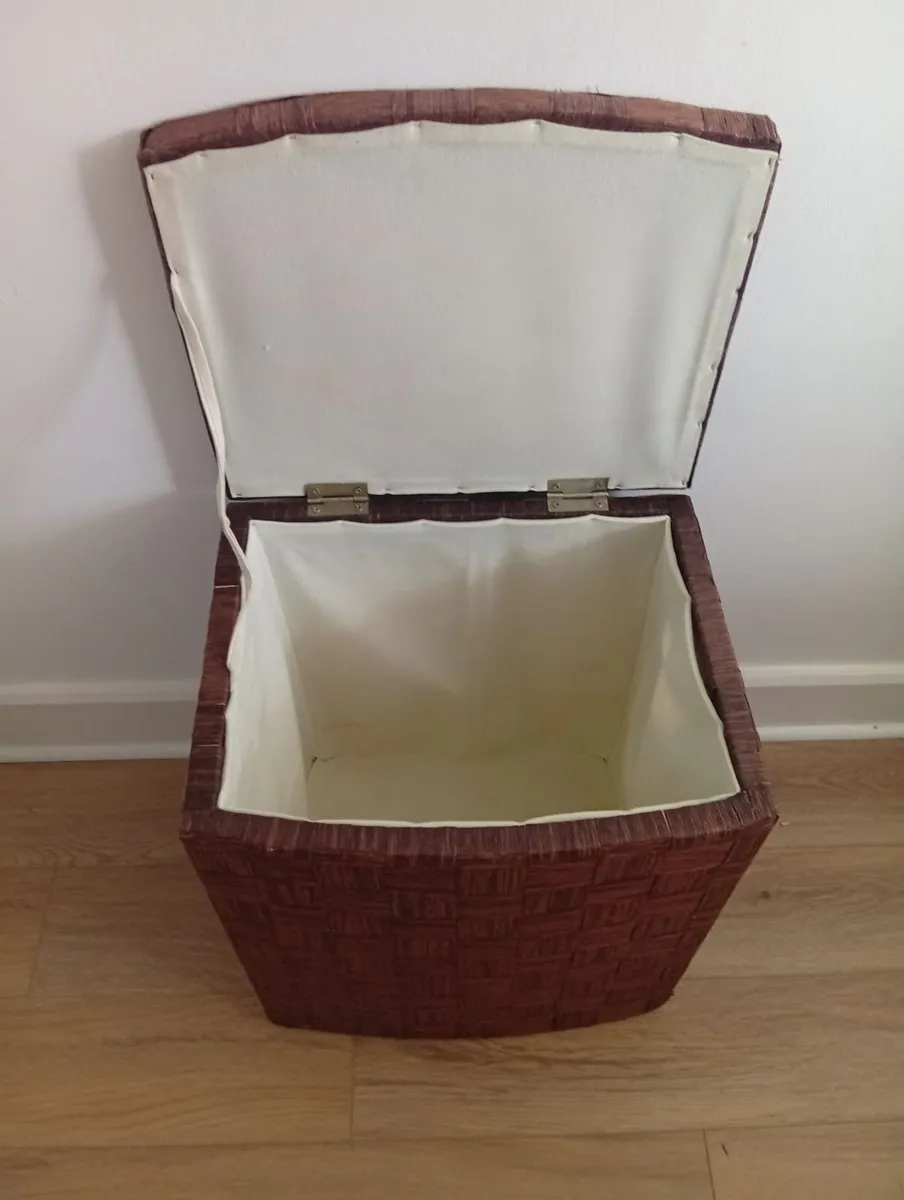 Quality Laundry Woven Hamper Basket - Image 4