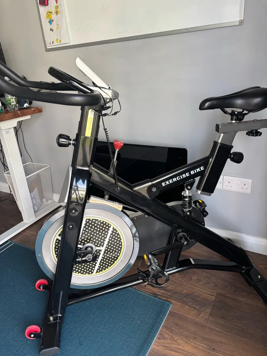 Exercise bike - Image 2