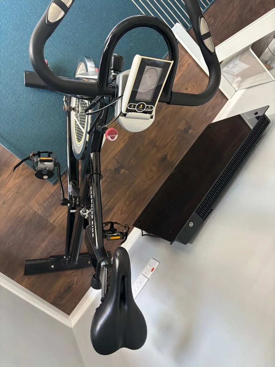 Exercise bike - Image 3