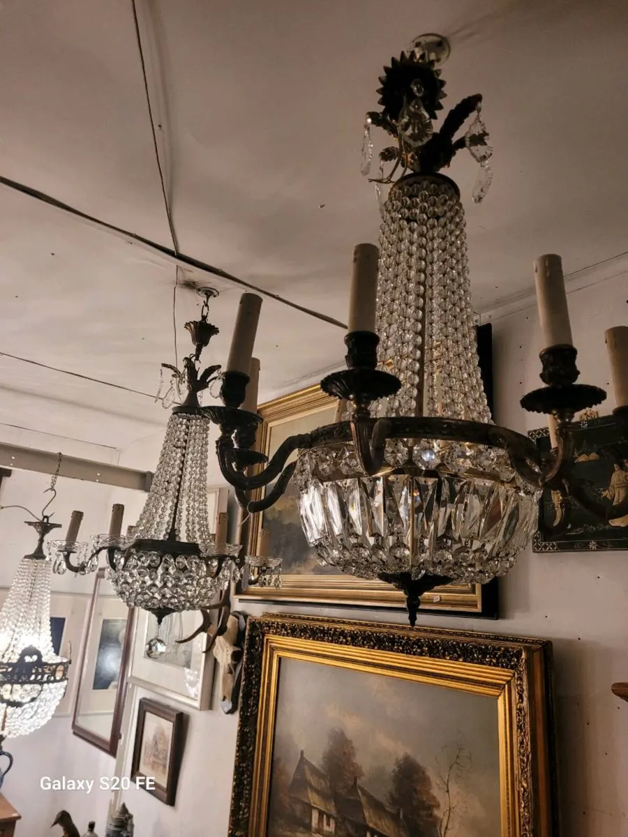 3 French crystal chandaliers 250 eu.each - Image 4