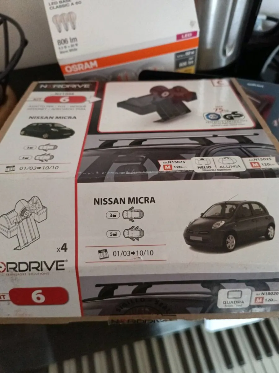 Roof rack and rails - Image 3