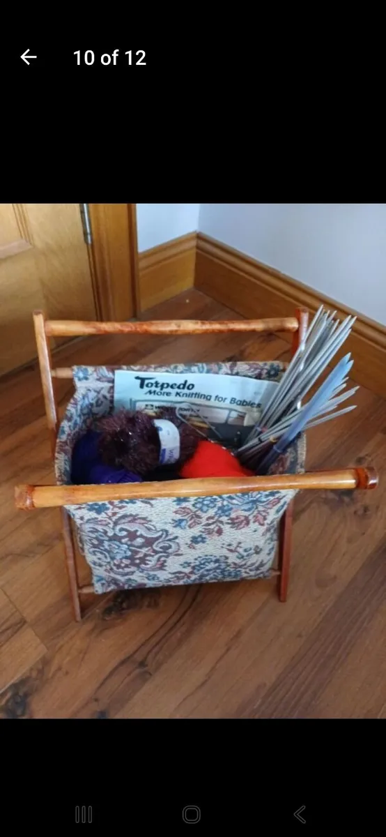 Vintage knitting bundle - Image 1