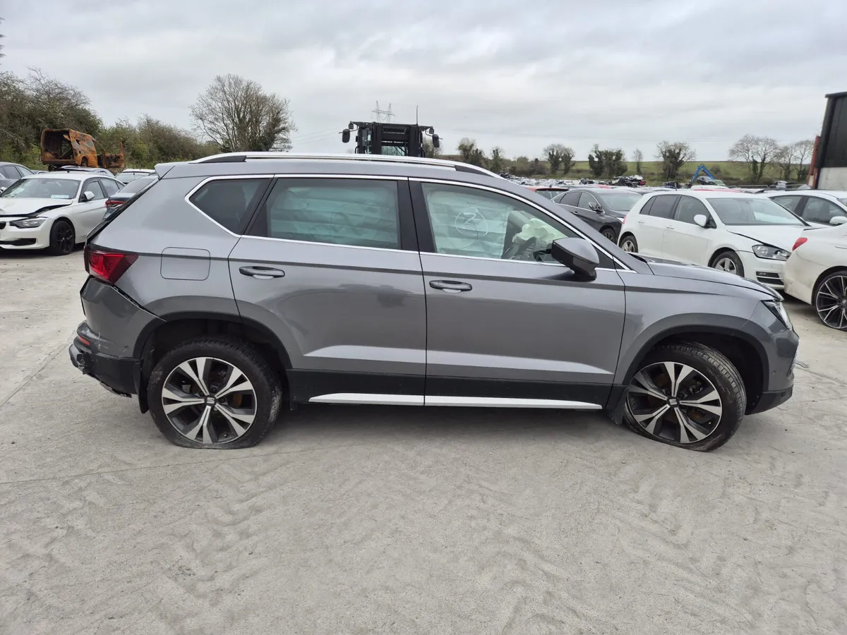 2025 Seat/Cupre Ateca *For Parts* - Image 2