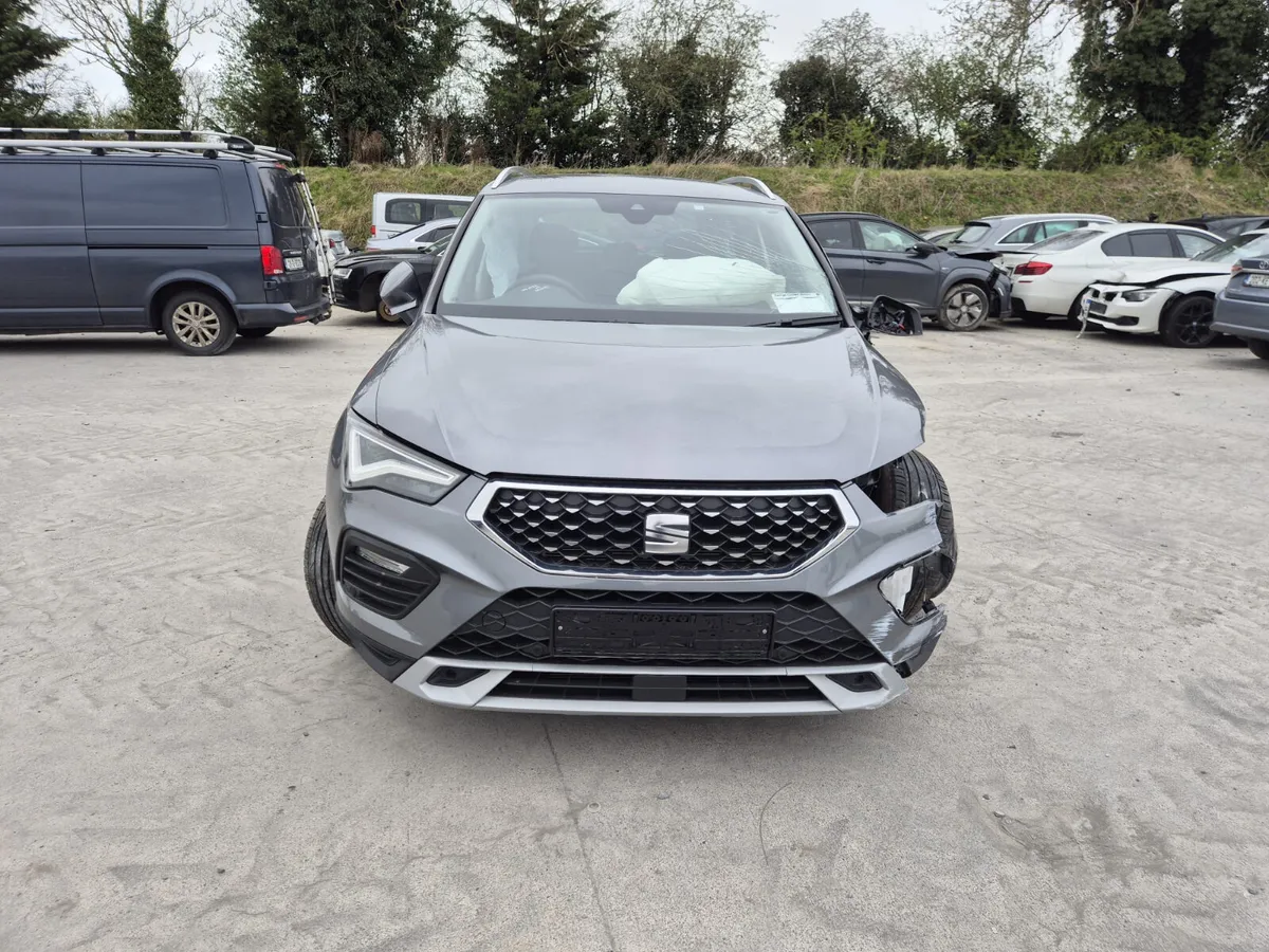 2025 Seat/Cupre Ateca *For Parts* - Image 1