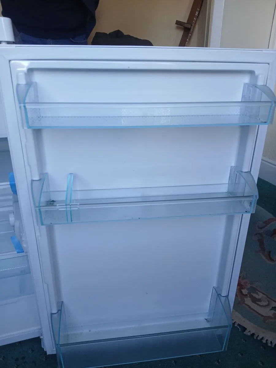 Liebherr Under counter fridge - Image 4